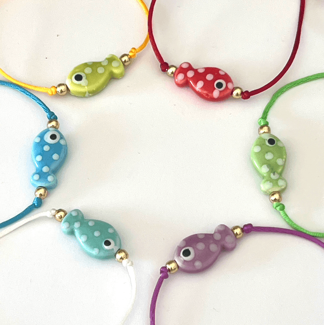 Bracelet coloré avec perle poisson 