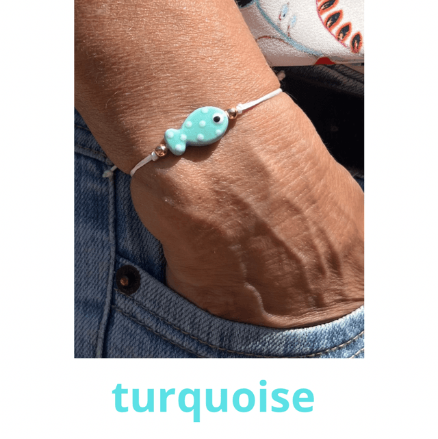 Bracelet coloré avec perle poisson 