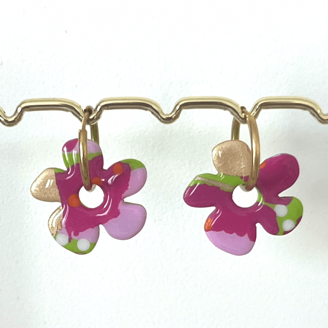 Grandes fleurs rose, lilas, vert